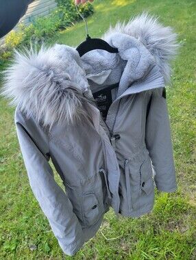 Hollister Women's Icy Gray Jacket with Detachable Faux Fur Hood